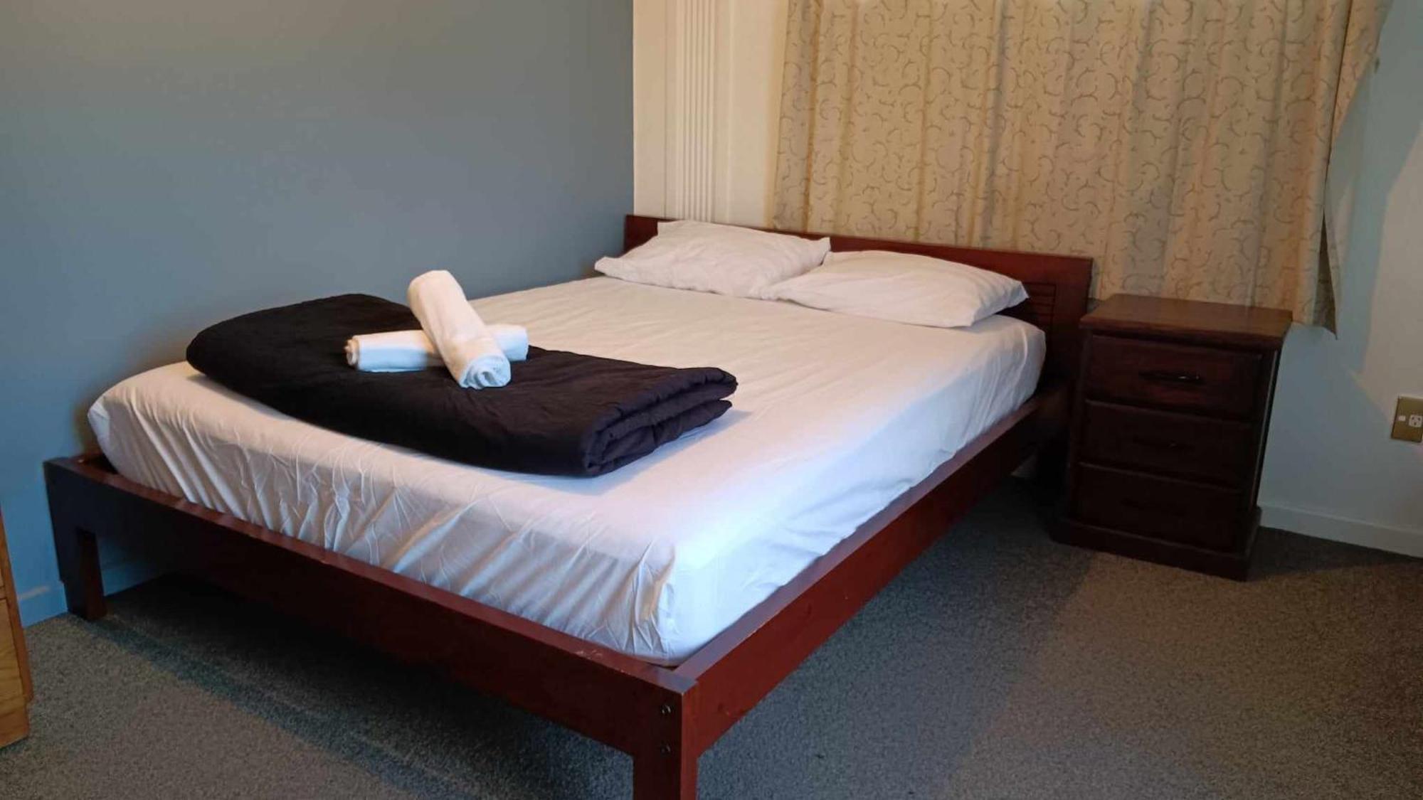 Homestay, Handy City Center Christchurch Exteriör bild