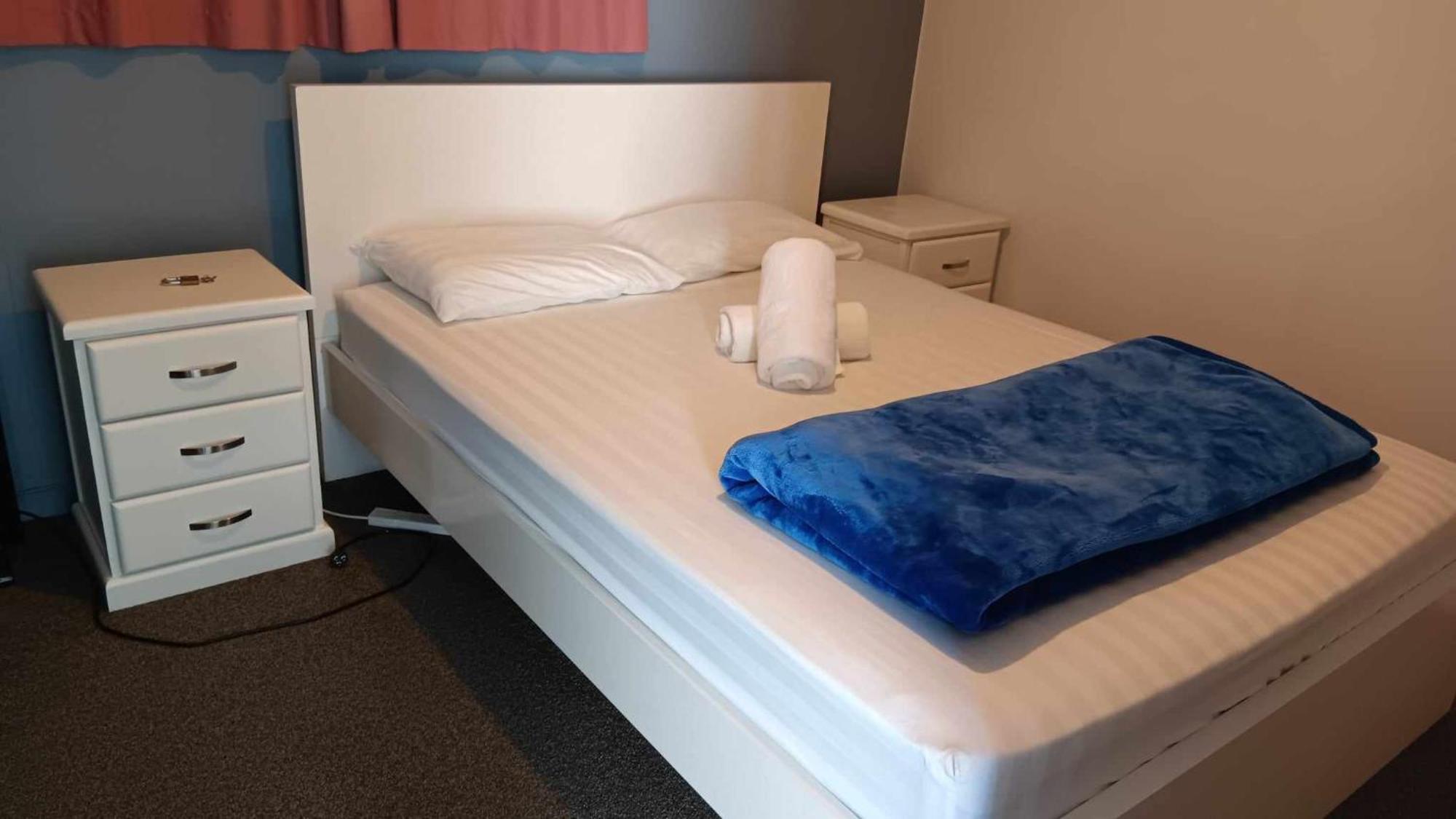 Homestay, Handy City Center Christchurch Exteriör bild